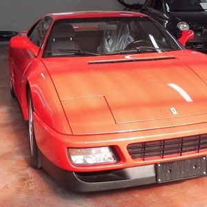Verniciatura cofano motore e lucidatura totale autovettura, marca: Ferrari F348